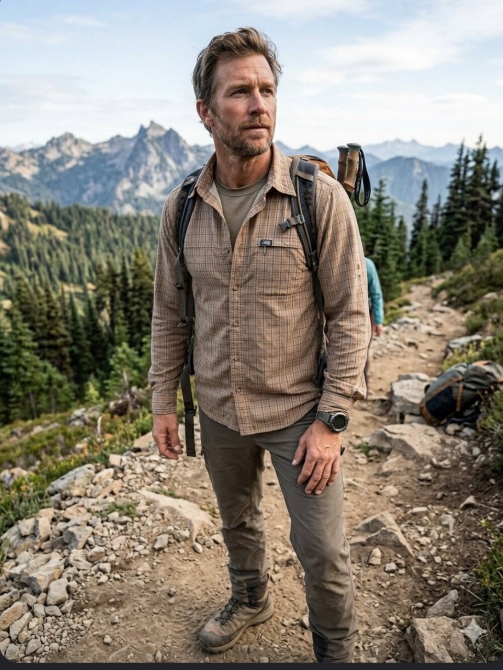The North Face Men's Tan Plaid Lightweight Shirt Jacket
